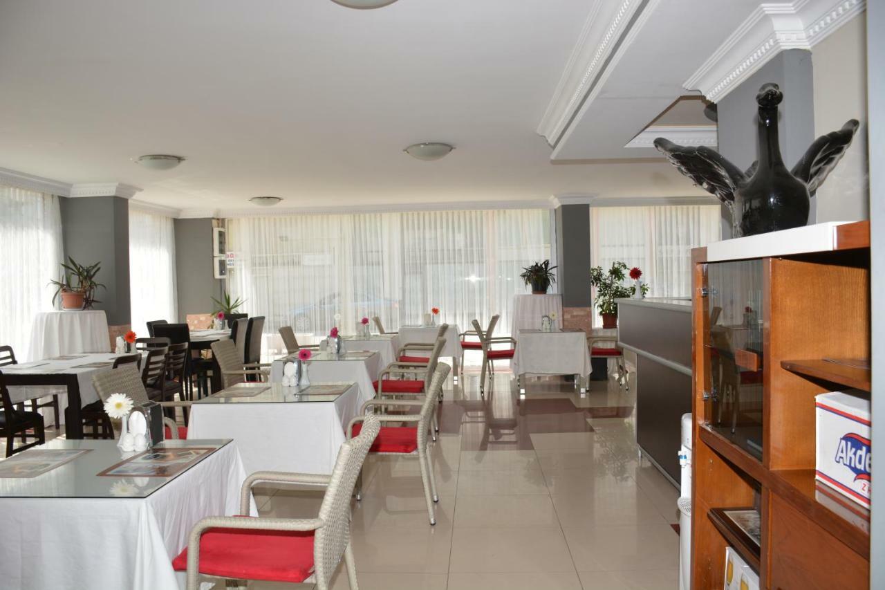 Bahceli Family Otel Antalia Esterno foto